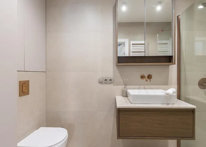 Glow - Porto Letnica Premium With Garden & Parking, Gym Apartamento *