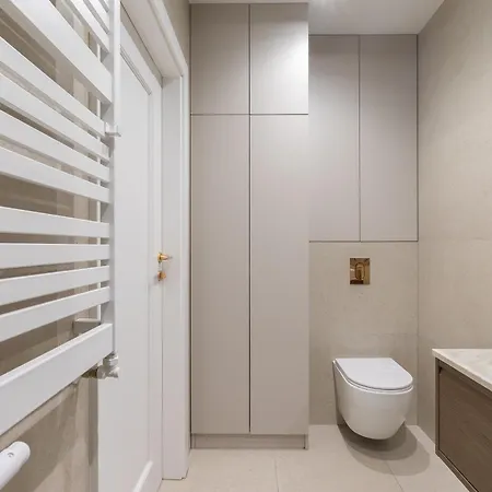 Glow - Porto Letnica Premium With Garden & Parking, Gym غدانسك