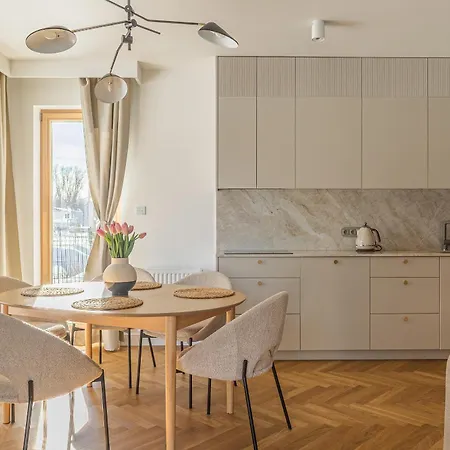 Glow - Porto Letnica Premium With Garden & Parking, Gym Apartament *