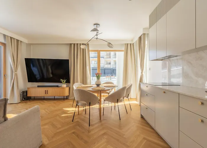 Апартаменты Glow - Porto Letnica Premium With Garden & Parking, Gym Гданьск