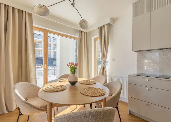 Апартаменты Glow - Porto Letnica Premium With Garden & Parking, Gym Гданьск